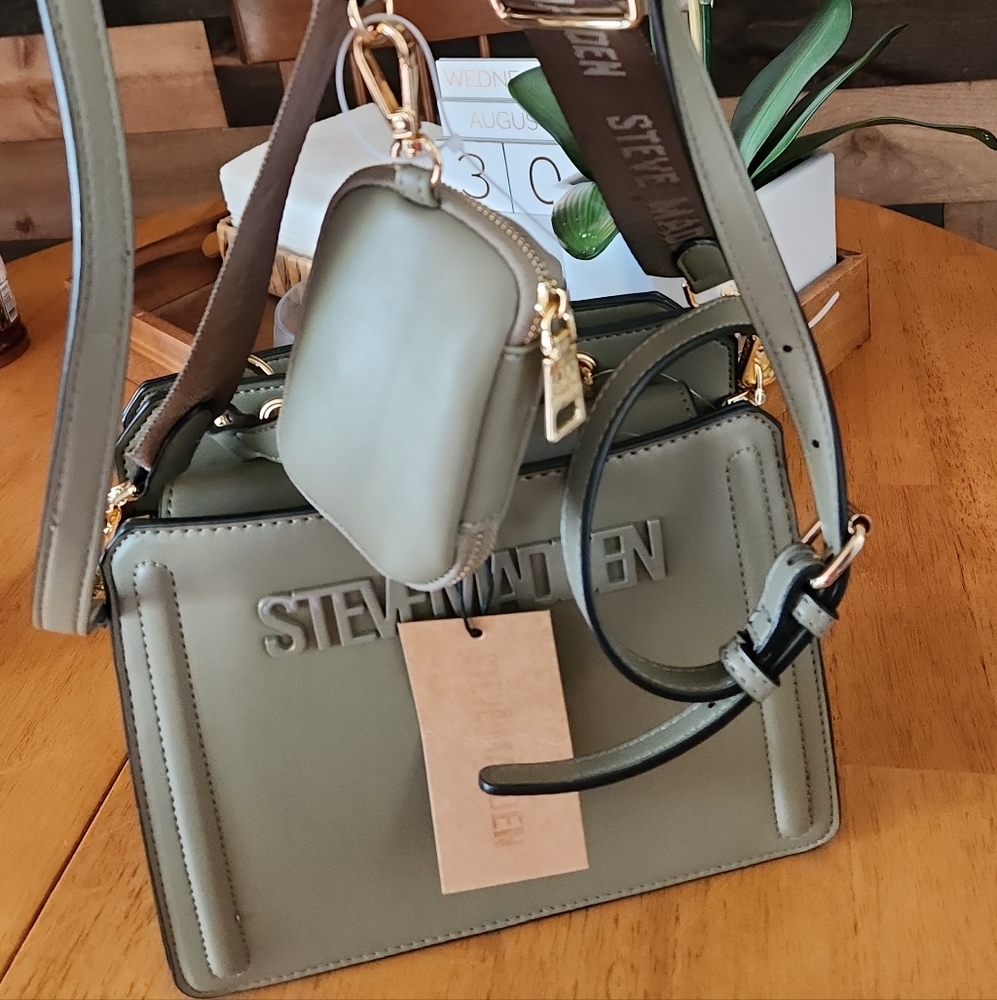 Tiktok famous Steve Madden Bag in Olive color. NWT. Bevelyn Satchel.